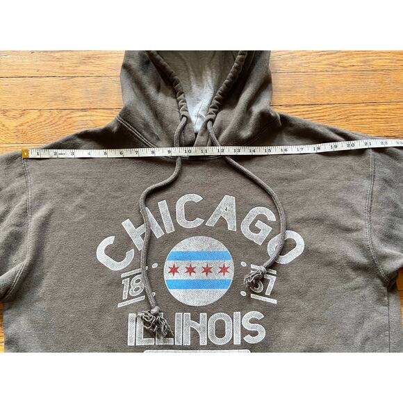 Chicago, Illinois 'The Windy City' Distressed Gray Hoodie sz M - Picture 8 of 10